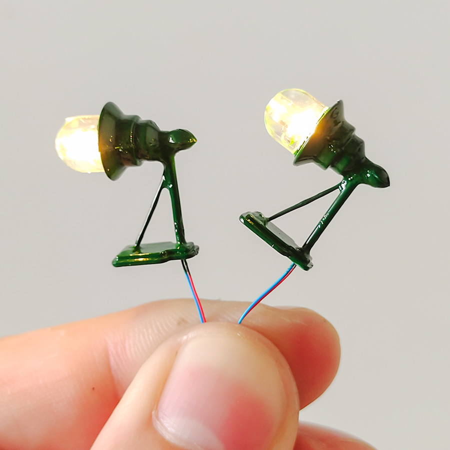 2 pièces Miniature 3V Led lumi - Model Kit Wall E avis et prix